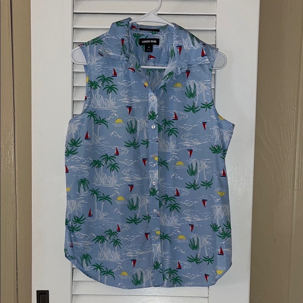 Lands' End Light Blue Tropical Print Sleeveless Button-Up